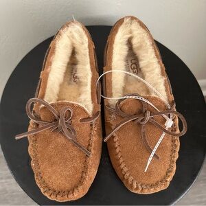 Kids UGG Dakota Slipper